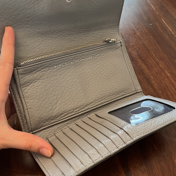 Marc Jacobs leather wallet - Picture 8 of 12